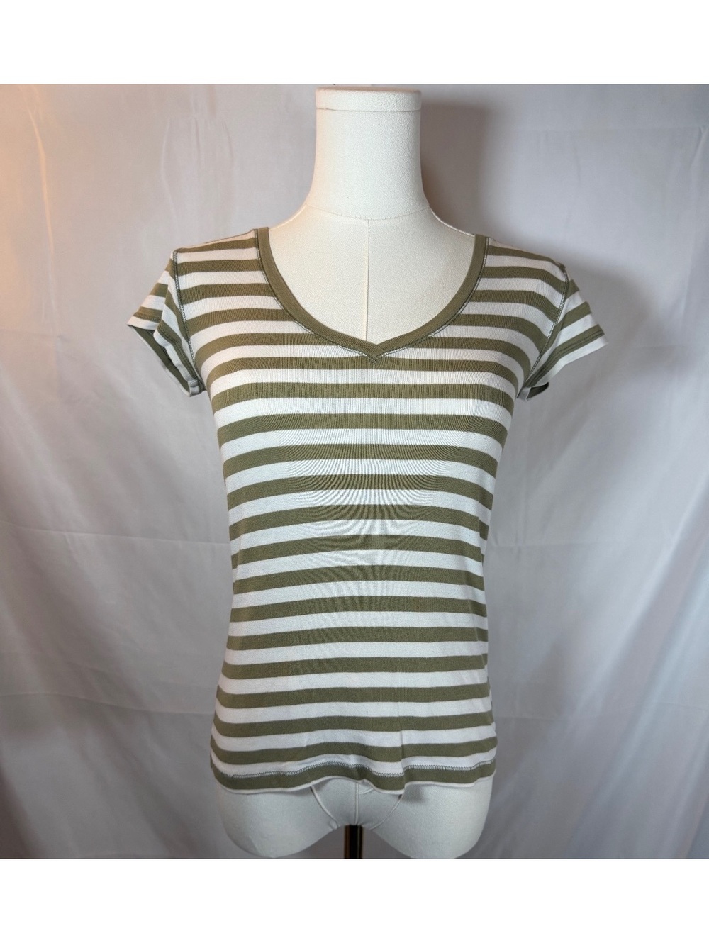 GAP 2006 Vintage Women's XS Olive Green and White Striped V-Neck T-Shirt